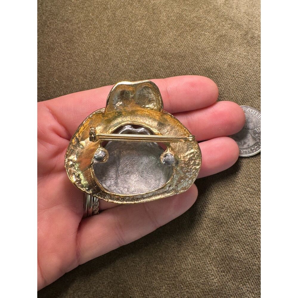 Vintage Frog in Hat Brooch Pin Gold & Silver Tone - Picture 4 of 4